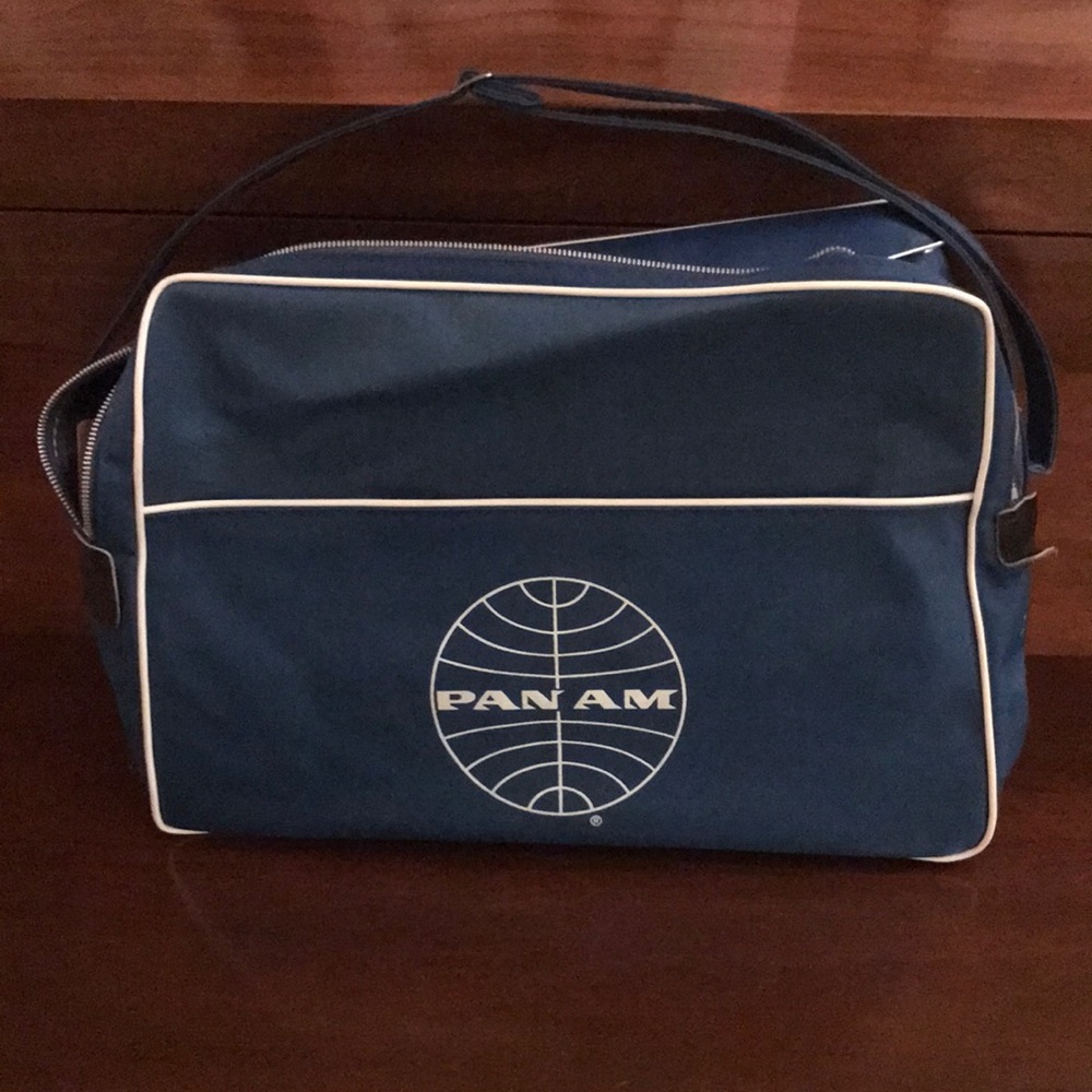 Vintage Pan am bag